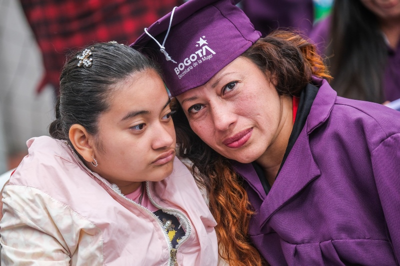 Foto de dos mujeres