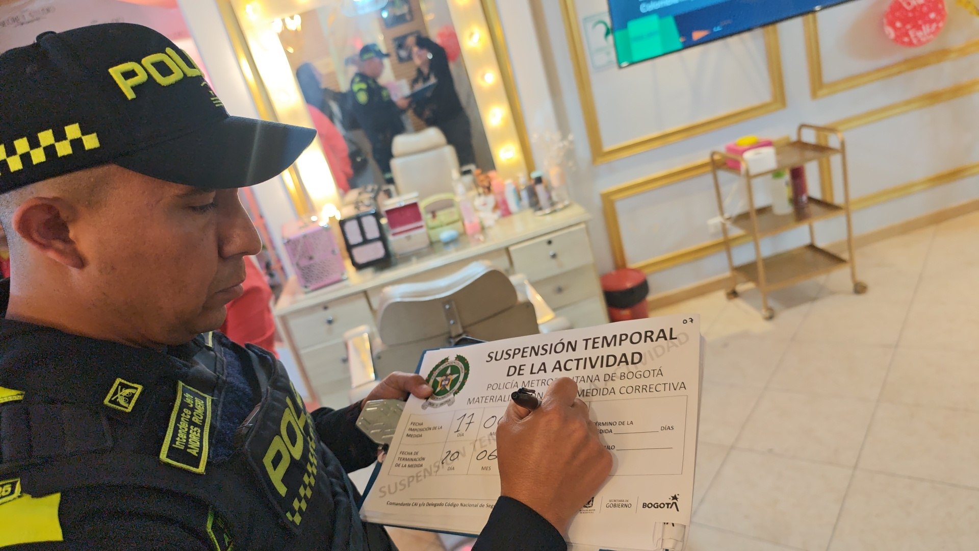 Alcaldía Local de Puente Aranda fortalece el control a establecimientos de belleza, estética y cuidado personal