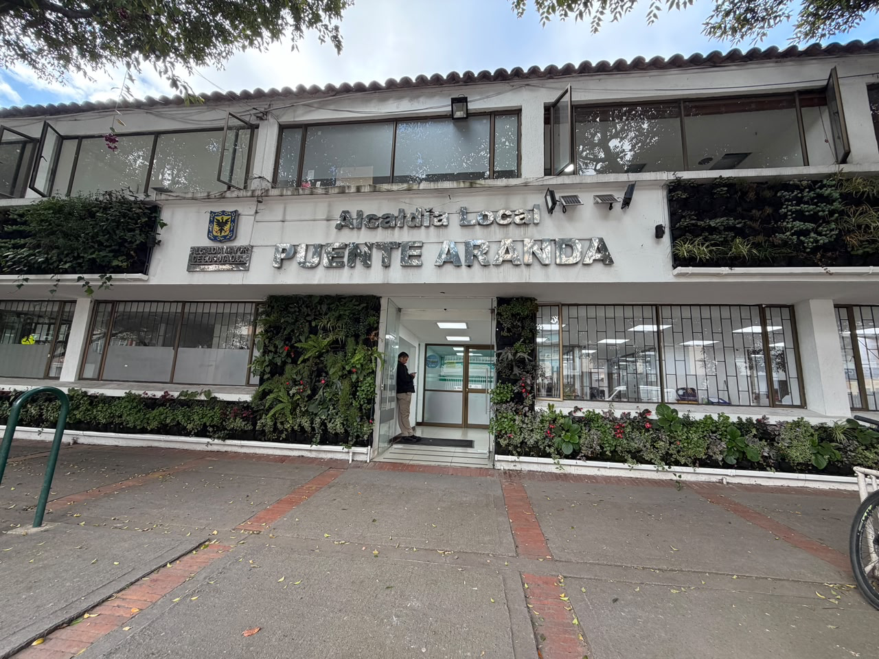 Conozca los servicios y programas que la Alcaldía Local de Puente Aranda ofrece a la comunidad