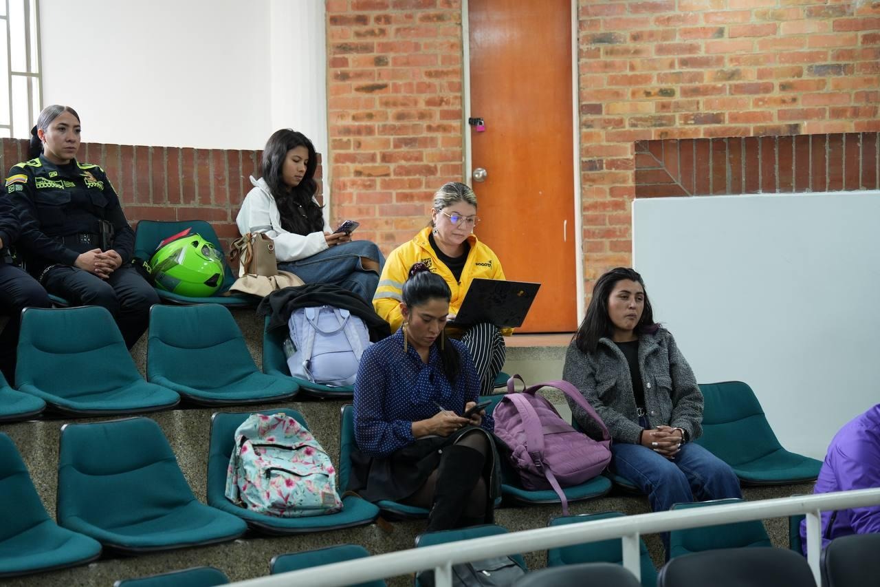 Consejo Local de Seguridad para las Mujeres fortalece acciones de prevención y protección en Puente Aranda