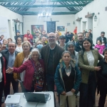 Comunidad reunida junto con el secretario de Cultura y la alcaldesa local 