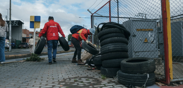 Recolectan 205 llantas y recuperan espacio público en Tunjuelito