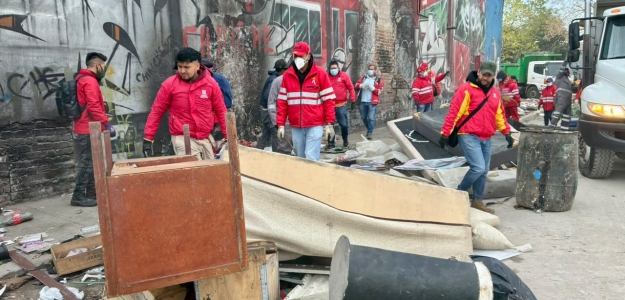 Operación Espacio Público en La Carrilera: 12 estructuras y 85 m³ de residuos recogidos