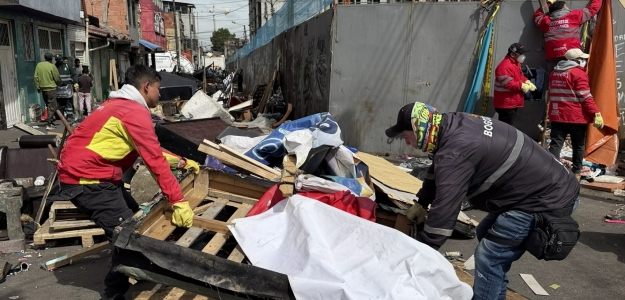 Gestores recogiendo residuos en San Bernardo
