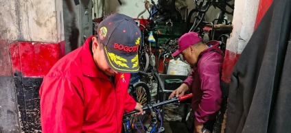 Capturado hombre en Patio Bonito por presunta falsedad marcaria durante operativo a talleres de motos