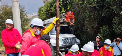 Desmonte de Postes ilegales en el barrio la Requilina en localidad de Usme