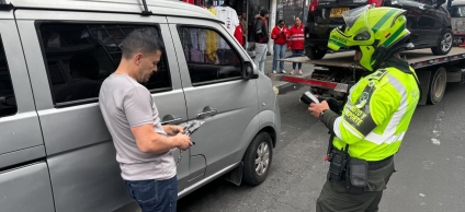 Antonio Nariño recupera espacio público en el Restrepo con 55 comparendos y 11 vehículos inmovilizados
