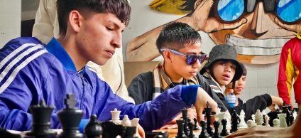 Ajedrez fortalece comunidad en Los Mártires