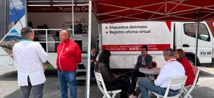 Secretaría de Hacienda acerca servicios tributarios a comerciantes en Paloquemao