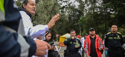 Funcionarios del Distrito en trabajo en territorio