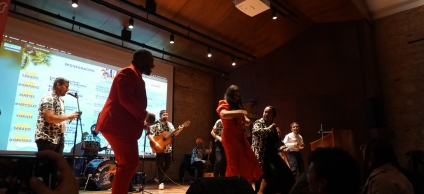 Presentación musical de grupo Raizal