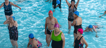 Fotografía de inscripciones para escuelas deportivas de natación y waterpolo en el Parque El Tunal