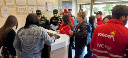 Puerta oculta llevó a autoridades a espacios con evidencias de procedimientos invasivos no autorizados en clínica estética investigada por una muerte.