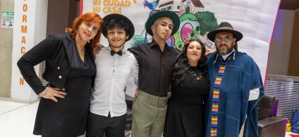 Foto de un grupo de jovenes sonriendo