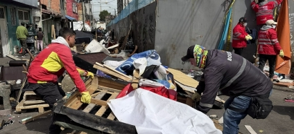 Gestores recogiendo residuos en San Bernardo