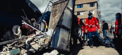 Fotografía relacionada con: Recuperados 30 metros cuadrados de espacio público durante el desmonte de estructuras no convencionales en Abraham Lincoln