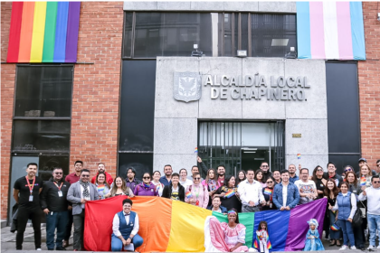 Izada de Bandera LGBTI