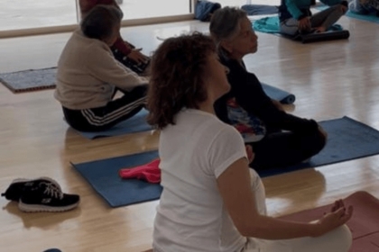 Foto de clase de yoga