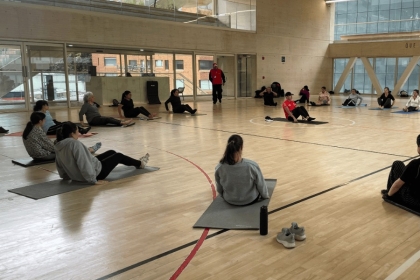 Foto de clase de yoga
