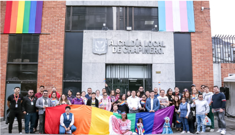 Izada de Bandera LGBTI