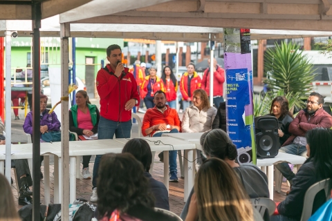 Alcalde Local de Los Mártires durante su intervención 