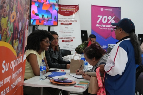  Feria de emprendimiento en el CDC La Victoria