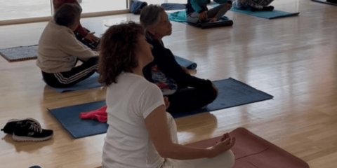Foto de clase de yoga