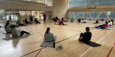 Foto de clase de yoga