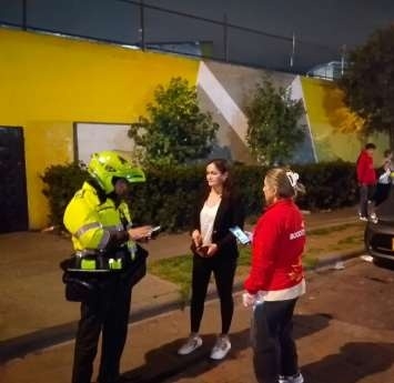 Fotografía relacionada con: 13 infracciones y 2 vehículos inmovilizados dejó operativo contra el parqueo indebido en el Barrio Muzú.