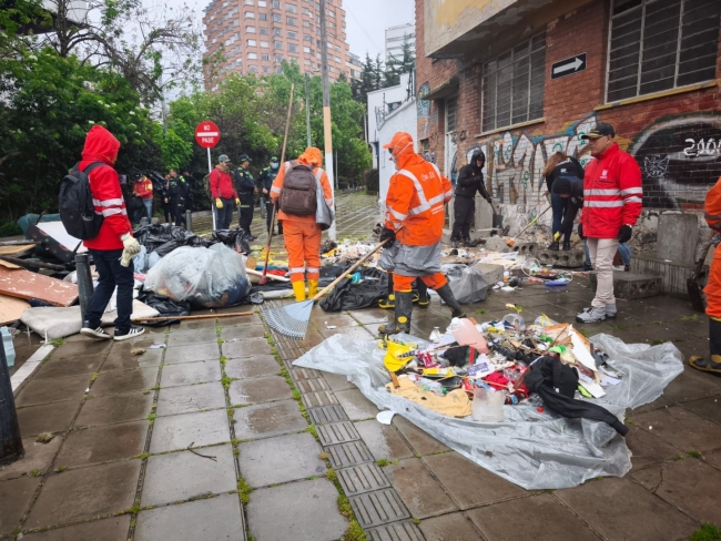 Con más de 13 m³ de residuos retirados, avanza la recuperación del canal Río Arzobispo