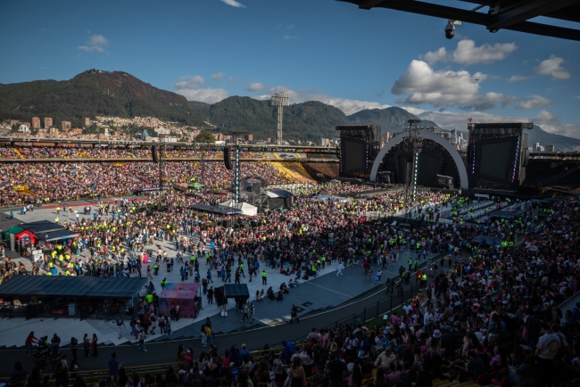 Tarima de concierto en el estadio el Campin de Bogotá 