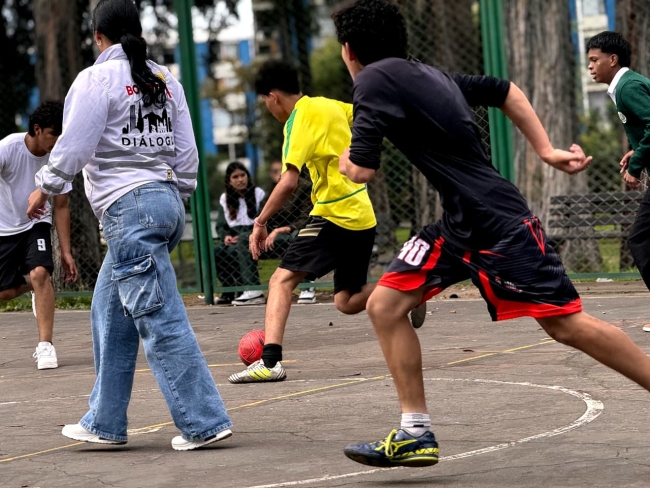 Diálogo en los barrios