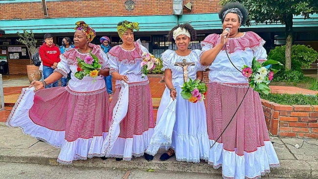 Día de la Afrocolombianidad llenó de cultura y resistencia al Colegio Eduardo Santos