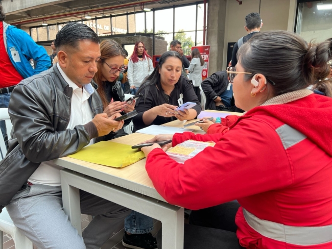 Kennedy abre feria de empleo con más de 500 vacantes