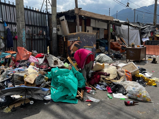 Se desmantelaron 55 estructuras no convencionales en el barrio San Bernardo. 