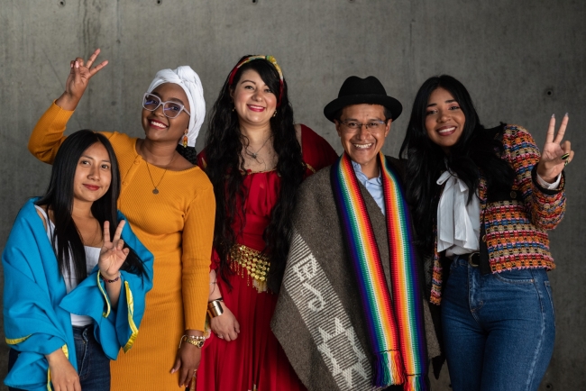 Representantes de comunidades indígenas, negro, afrocolombiano, raizal y palenquero.