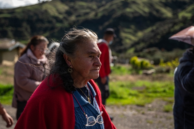 Imagen de mujer adulta mayor
