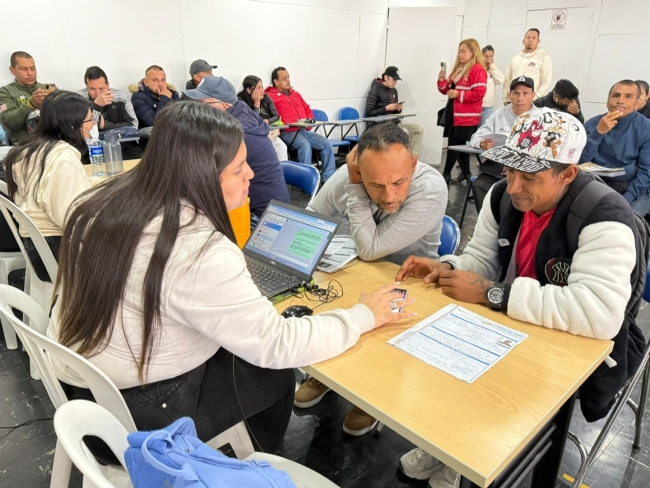 Más de 100 empresas ofrecerán oportunidades laborales para distintos perfiles.