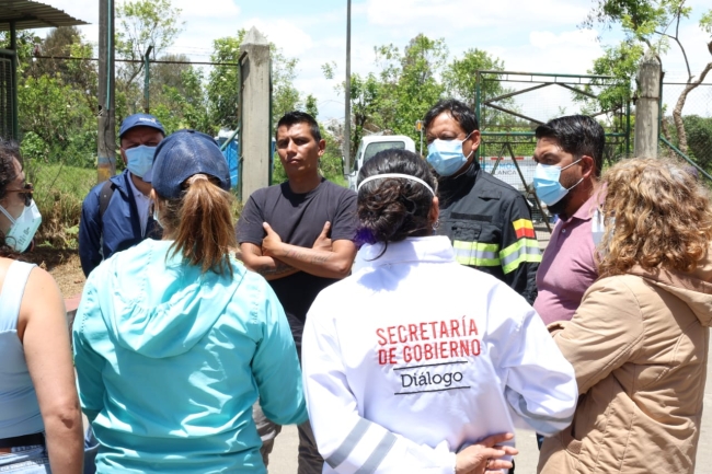 En la imagen se pueden apreciar a los diferentes actores de apoyo reunidos