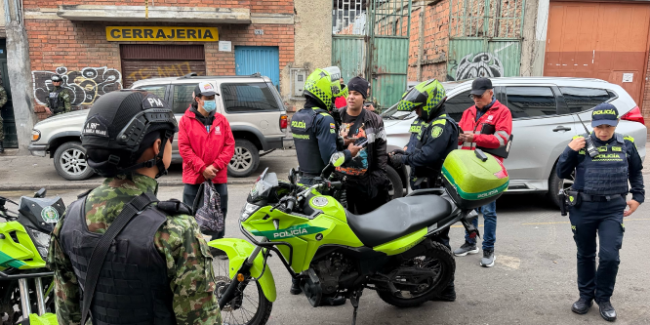 Como resultado de la jornada, fueron intervenidos 7 carreteros y abordados 20 ciudadanos habitantes de calle.