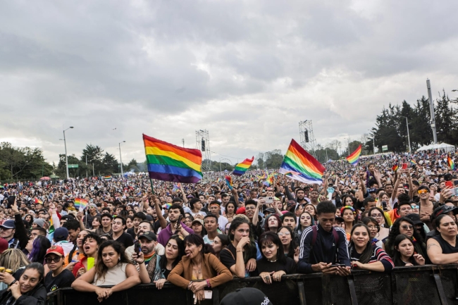 Asistentes a concierto sectores LGBT