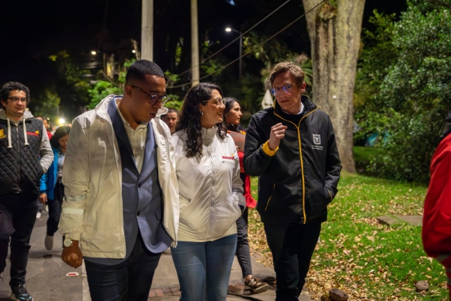El Distrito continúa brindando atención a la comunidad Emberá en Bogotá: Balance del primer mes de la Estrategia Móvil 24/7 en el Parque Nacional.