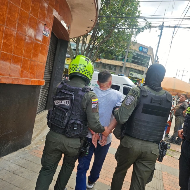 Operación Espacio Público: Dos capturas e incautación de estupefacientes en Los Mártires