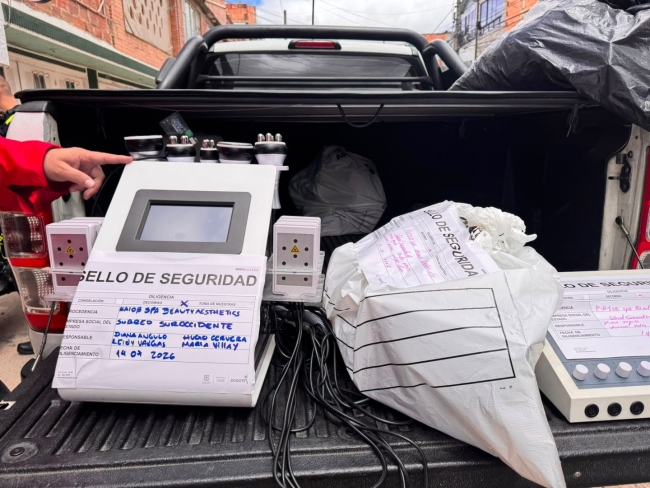 autoridades-cierran-nuevos-centros-esteticos-en-kennedy-por-procedimientos-invasivos-sin-autorizacion