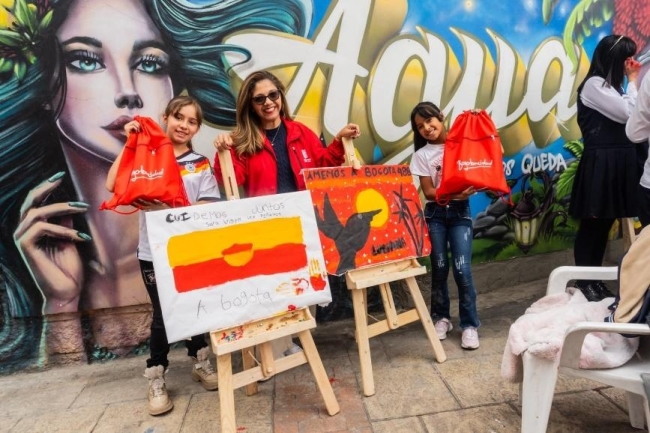 Fotografía relacionada con: Feria Ambiental promovió el cuidado de la calidad del aire y la apropiación del espacio público en Tunjuelito.