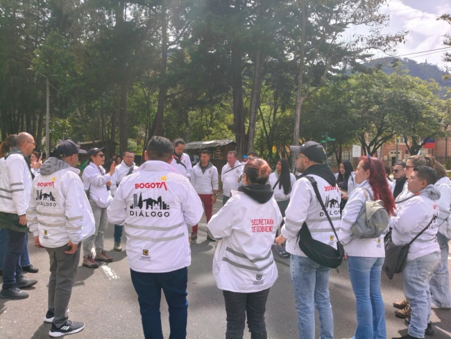 Equipo de Dialogo de la secretaria Distrital de Gobierno en acción