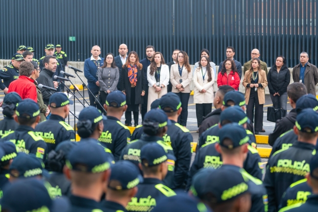 Bogotá recibe 794 nuevos policías 