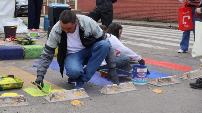 Comunidad en actividad de embellecimiento