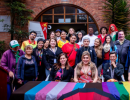 La elección de Barrios Unidos como punto de partida no es casualidad; es el reflejo de un trabajo articulado entre la institucionalidad, activistas y organizaciones sociales que llevan años transformando la localidad en un entorno seguro y libre de discriminación